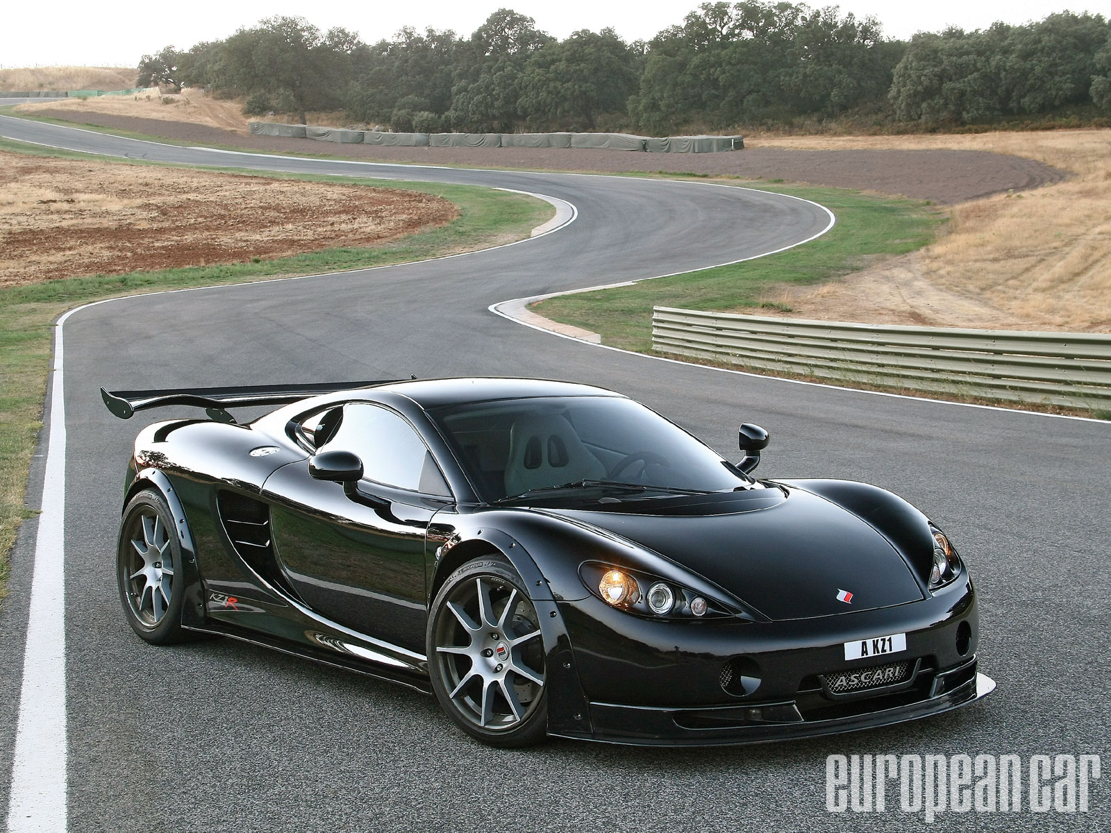 Ascari Kz1 R (2)