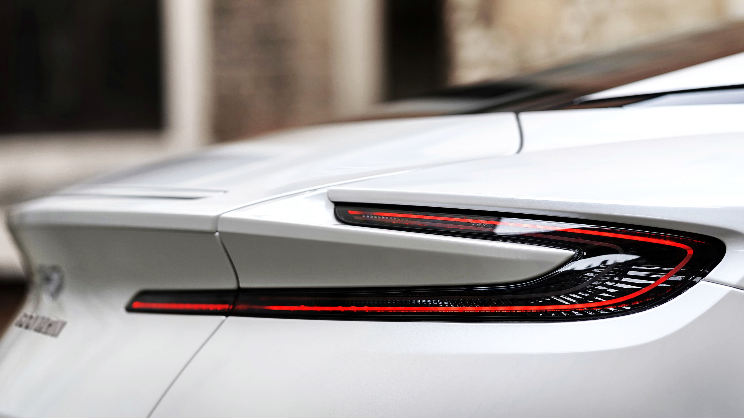 Aston Martin Db11 (3)