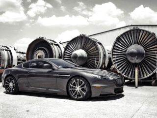 Aston Martin Dbs V12