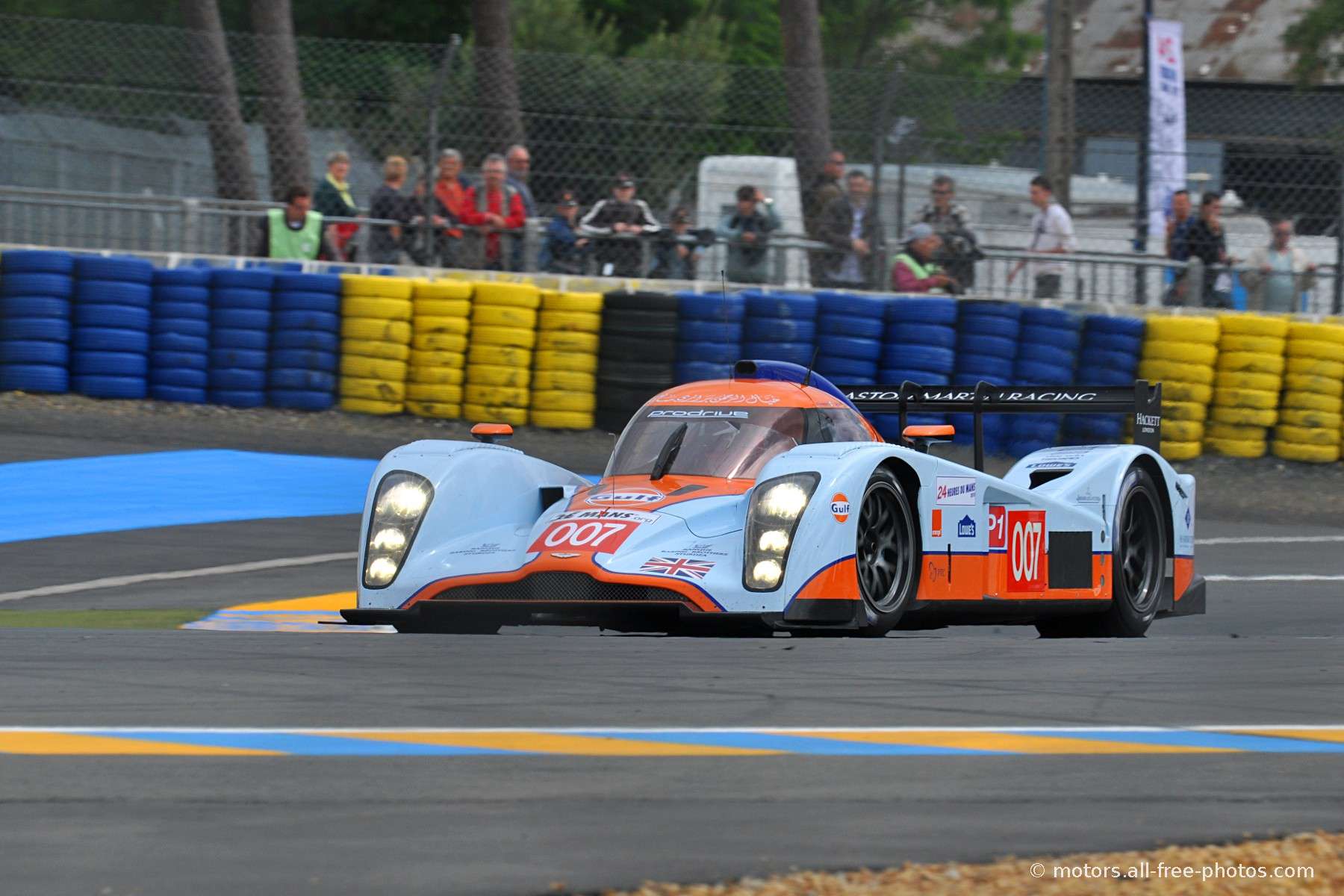 Aston Martin Racin Lola B09 60
