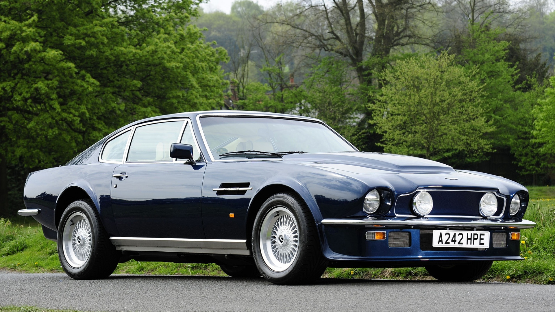 Aston Martin V8 Vantage 1977