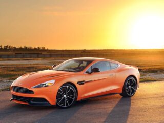 Aston Martin Vanquish (1)
