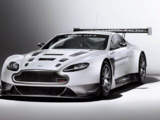 Aston Martin Vantage Gt3 (2)