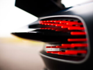 Aston Martin Vulcan (2)