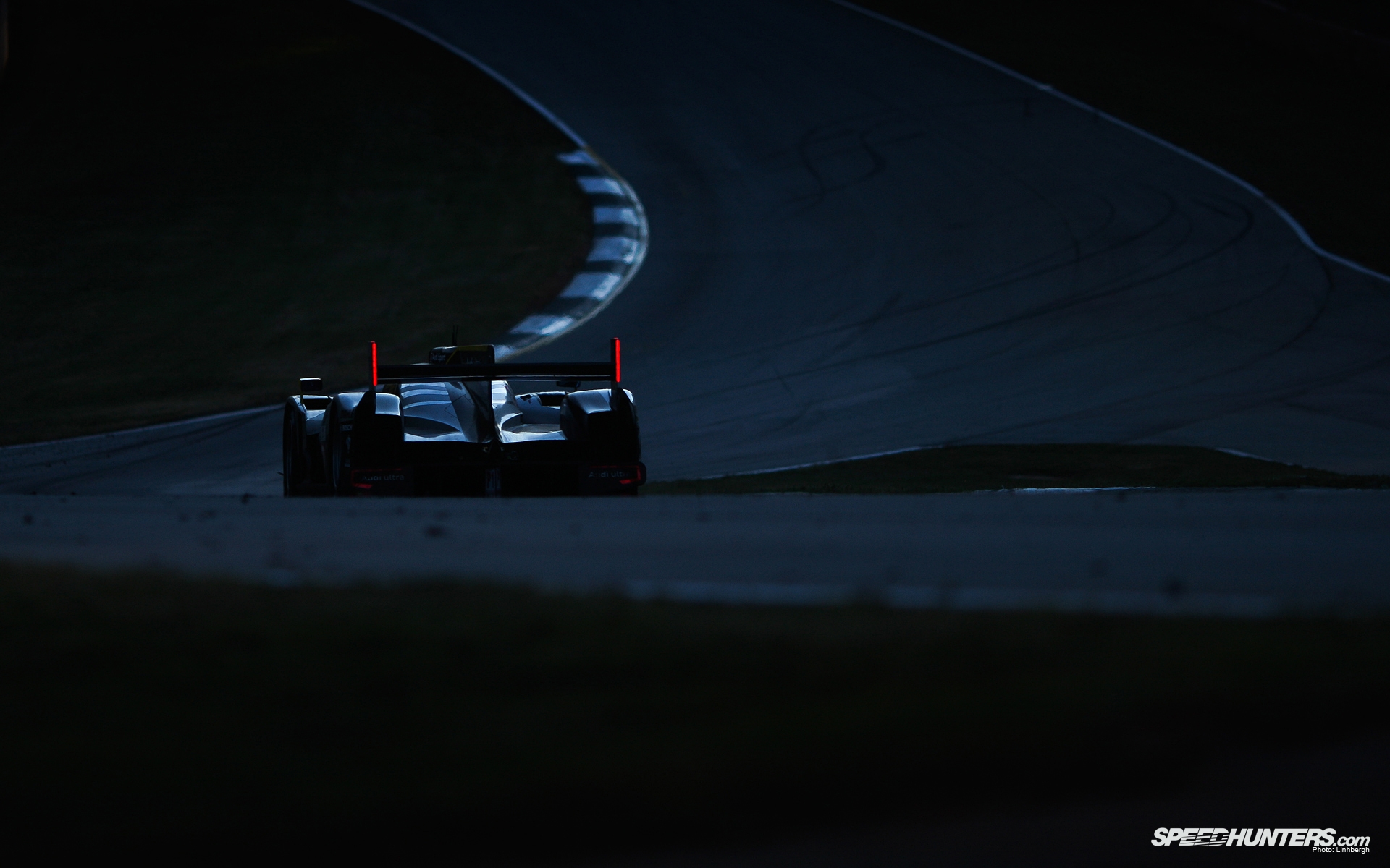 Audi Sport Team Joest R18 Tdi 2011
