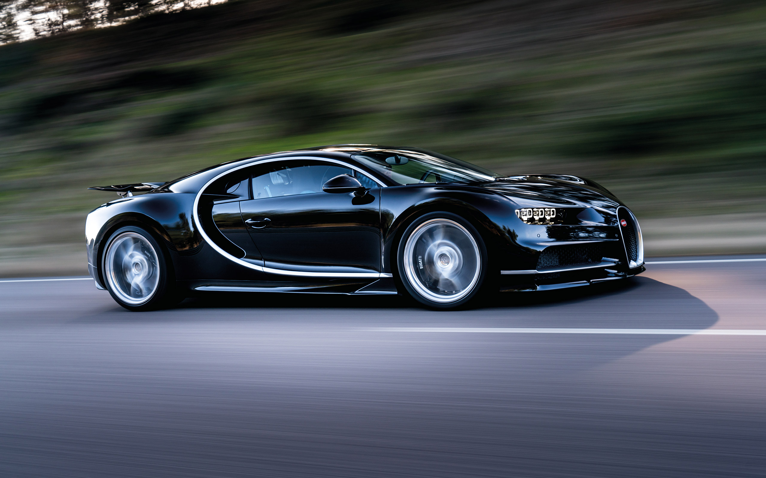 Bugatti Chiron (2)