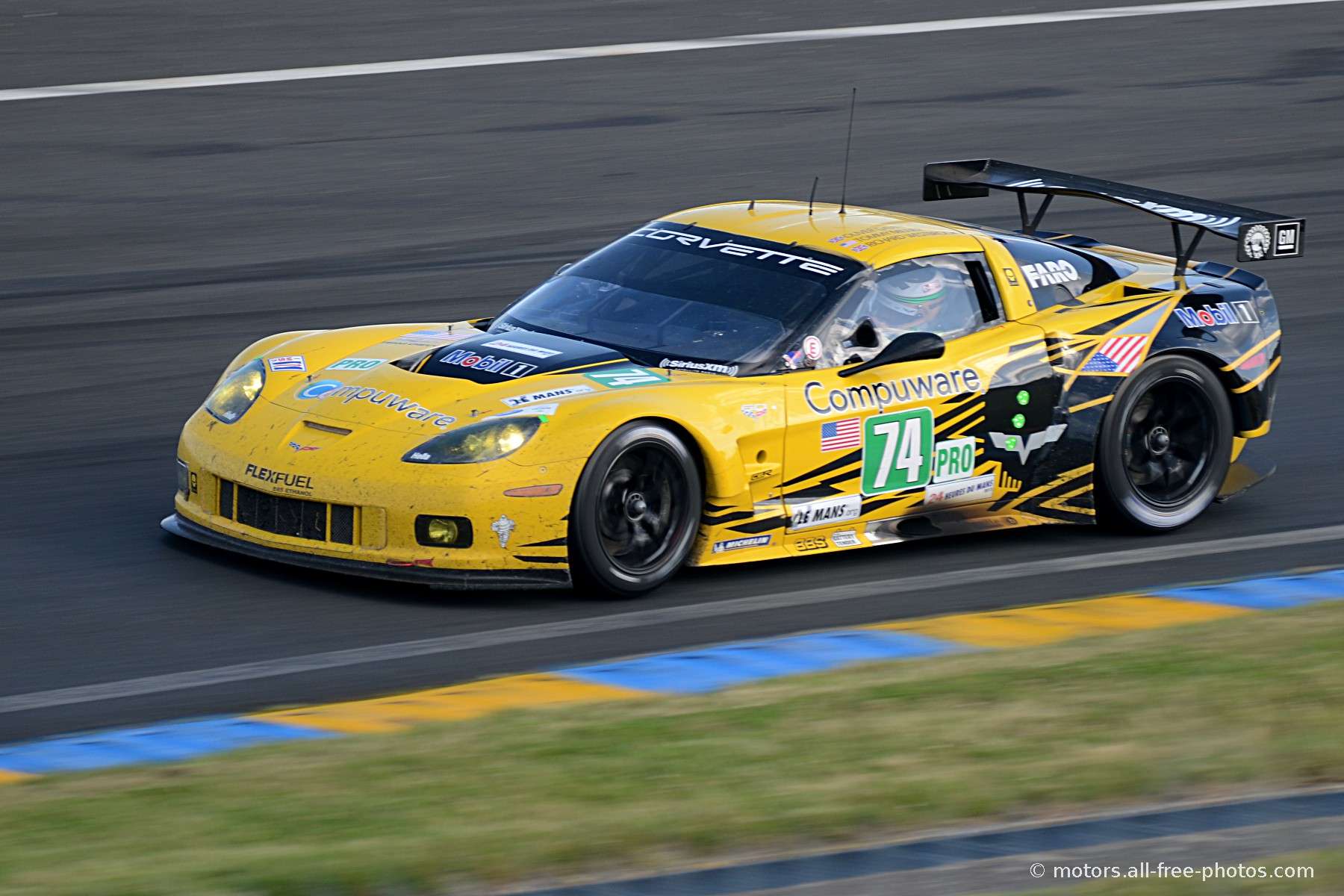 Chevrolet Corvette Racing C6.r (2)
