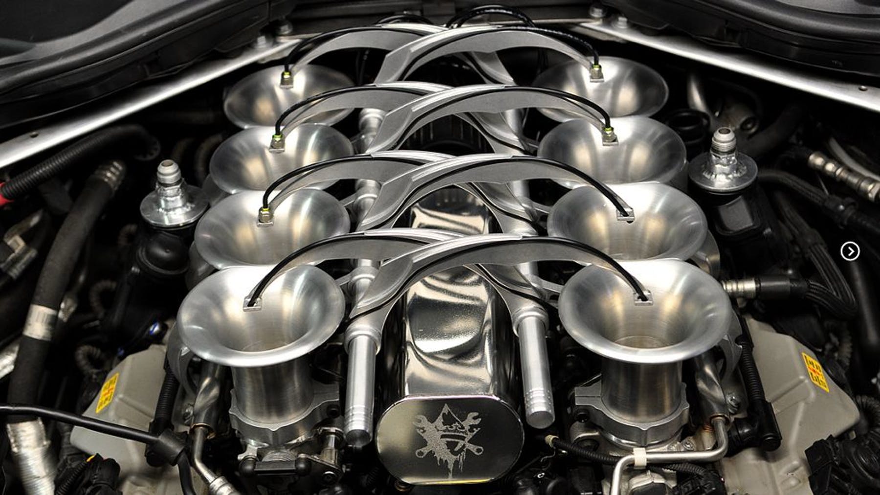 Engine Bmw S65b40 Velocity Stacks V8