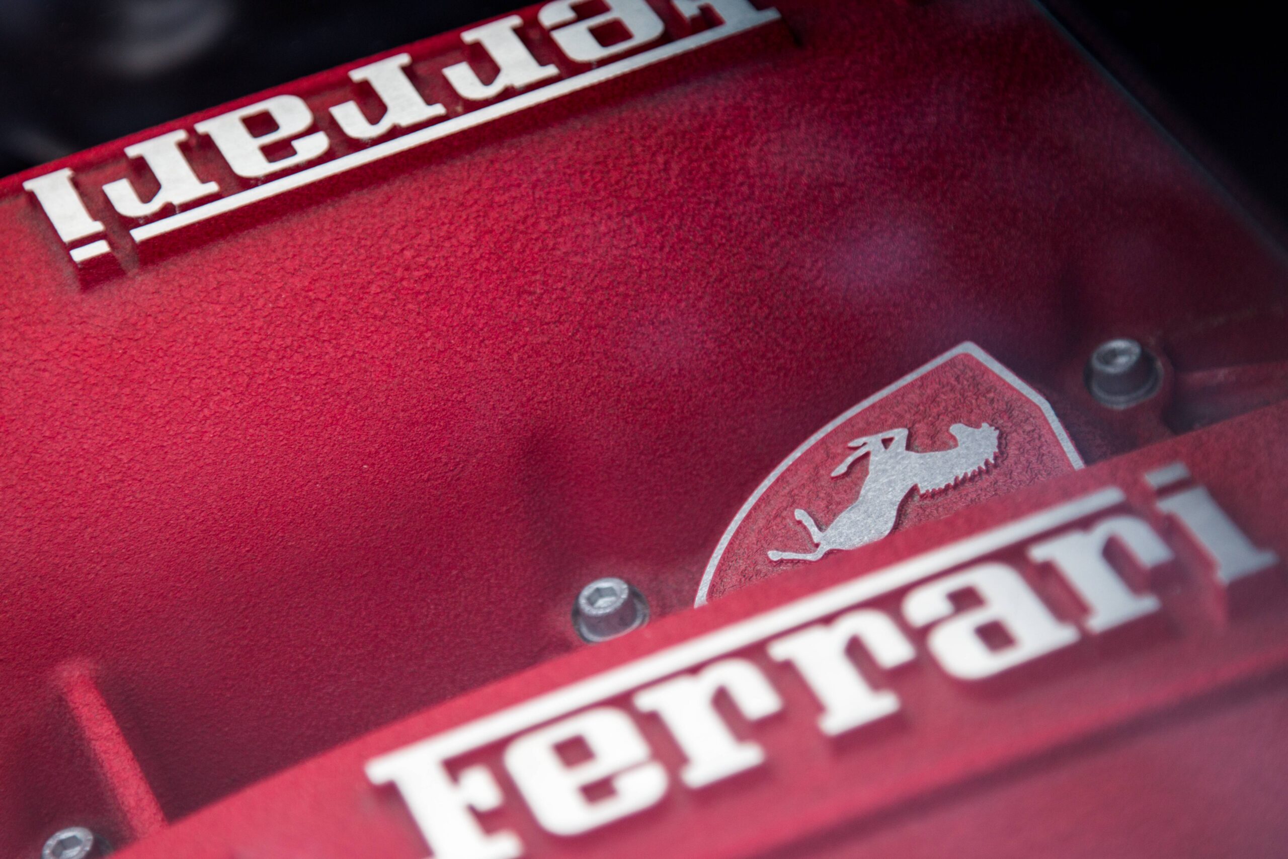 Engine Ferrari F136 E V8 (2)