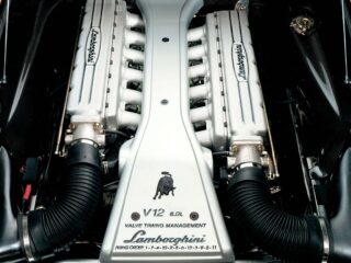 Engine Lamborghini V12 (1)
