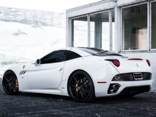Ferrari California (1)