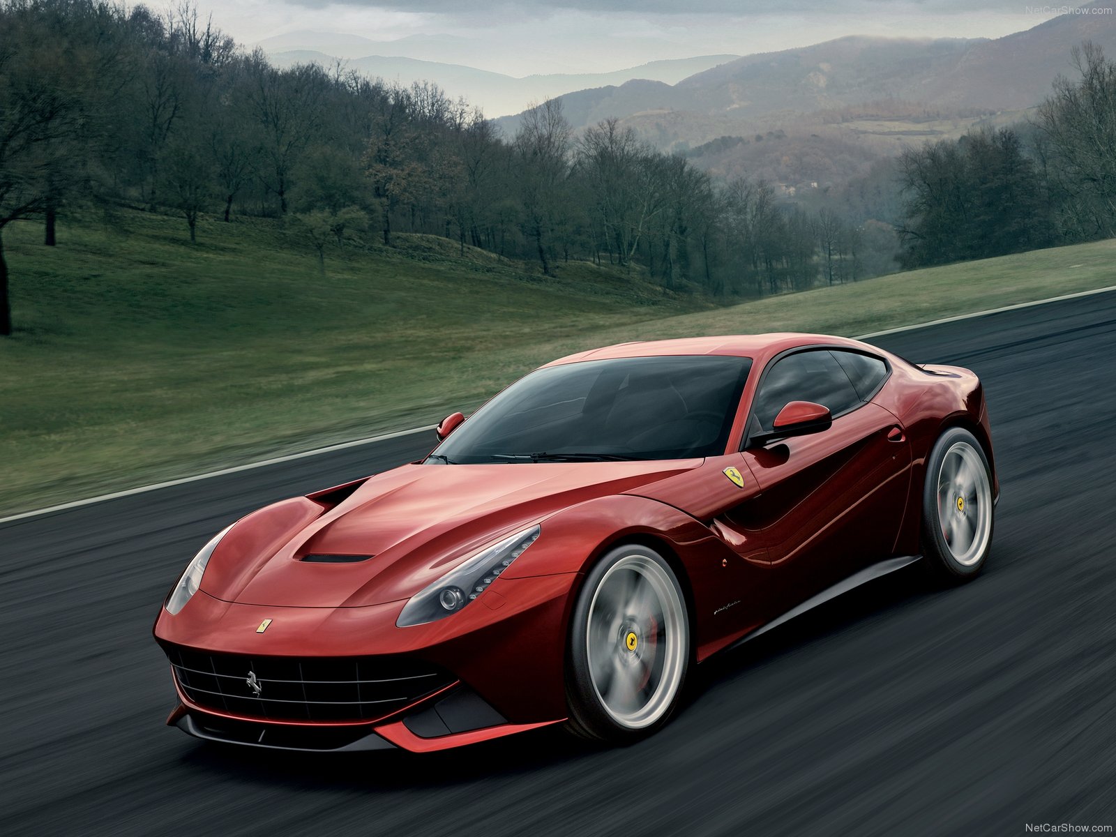 Ferrari F12 Berlinetta (3)