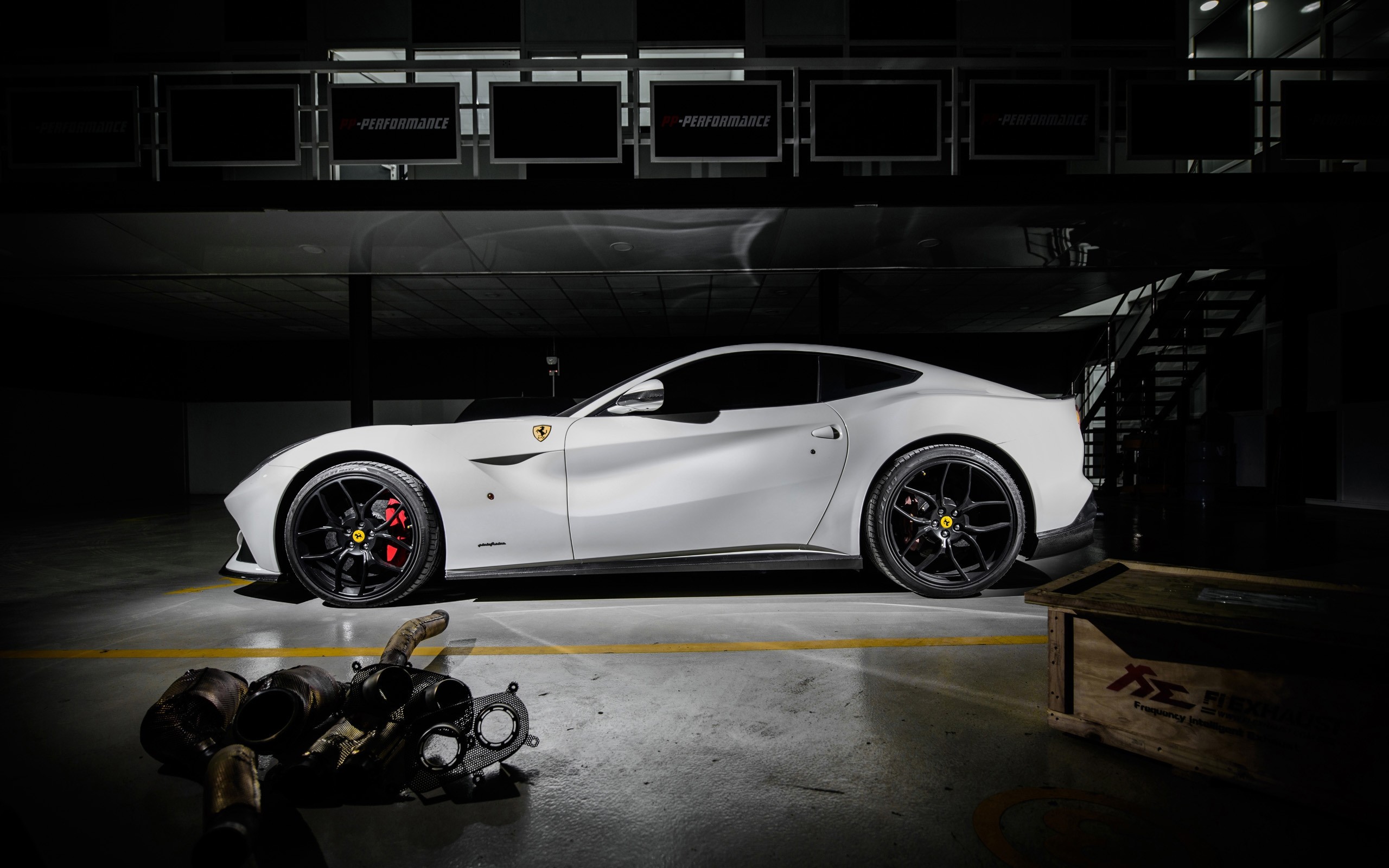 Ferrari F12 Berlinetta (5)
