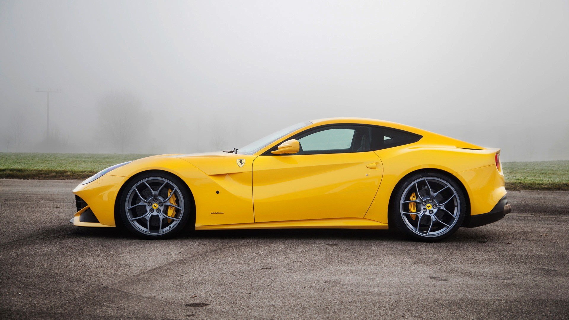 Ferrari F12 Berlinetta (6)