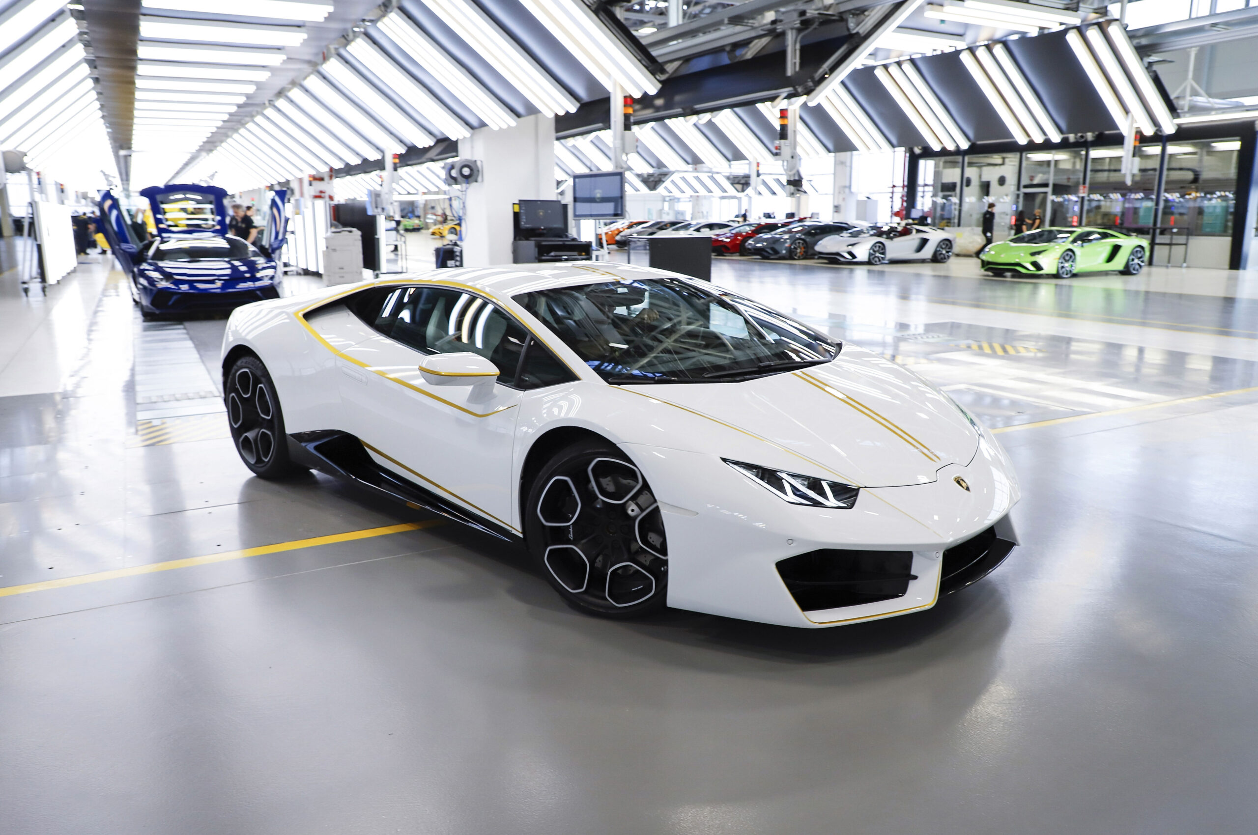 Lamborghini Pope Francis Huracán Lp 580 2