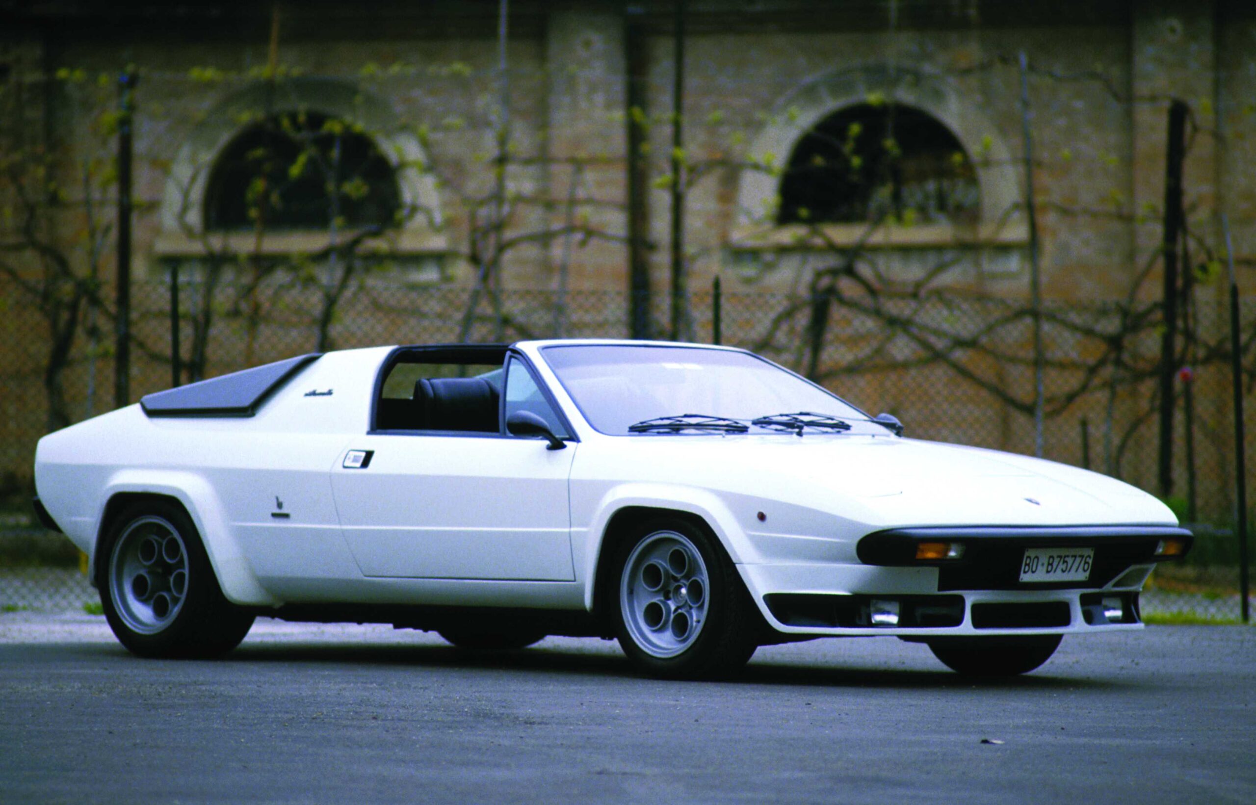Lamborghini Silhouette P300 (2)