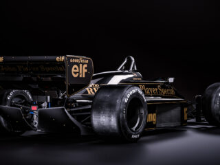 Lotus 98t (2)
