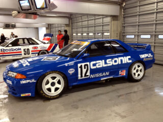 Nissan Calsonic Skyline GT-R (BNR32) (1)