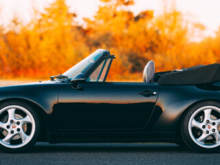 Porsche 911 Carrera C2 Cabriolet (993)