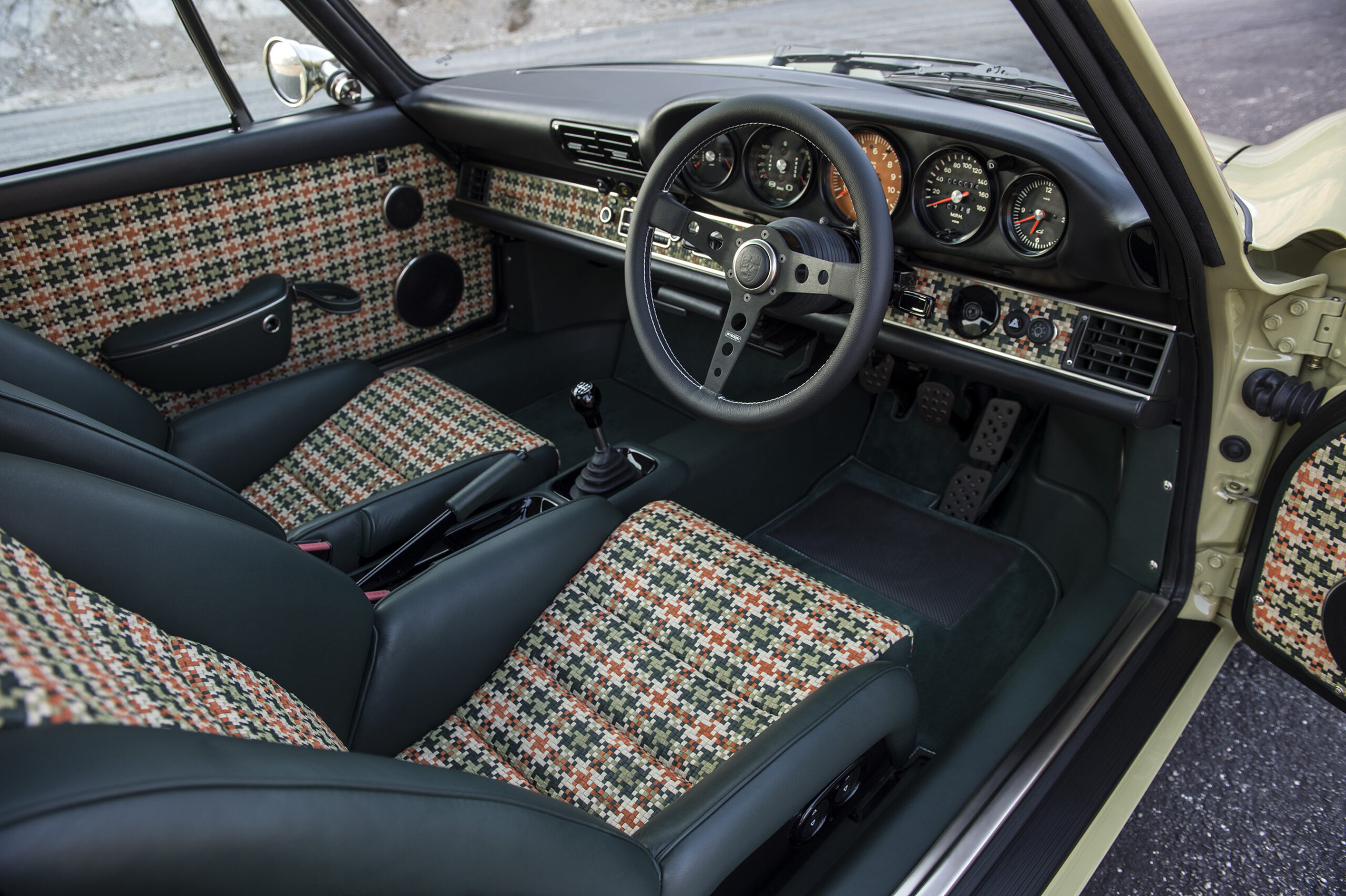 Porsche Singer 911 (964) (5)