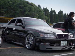 Toyota Cresta (x100)