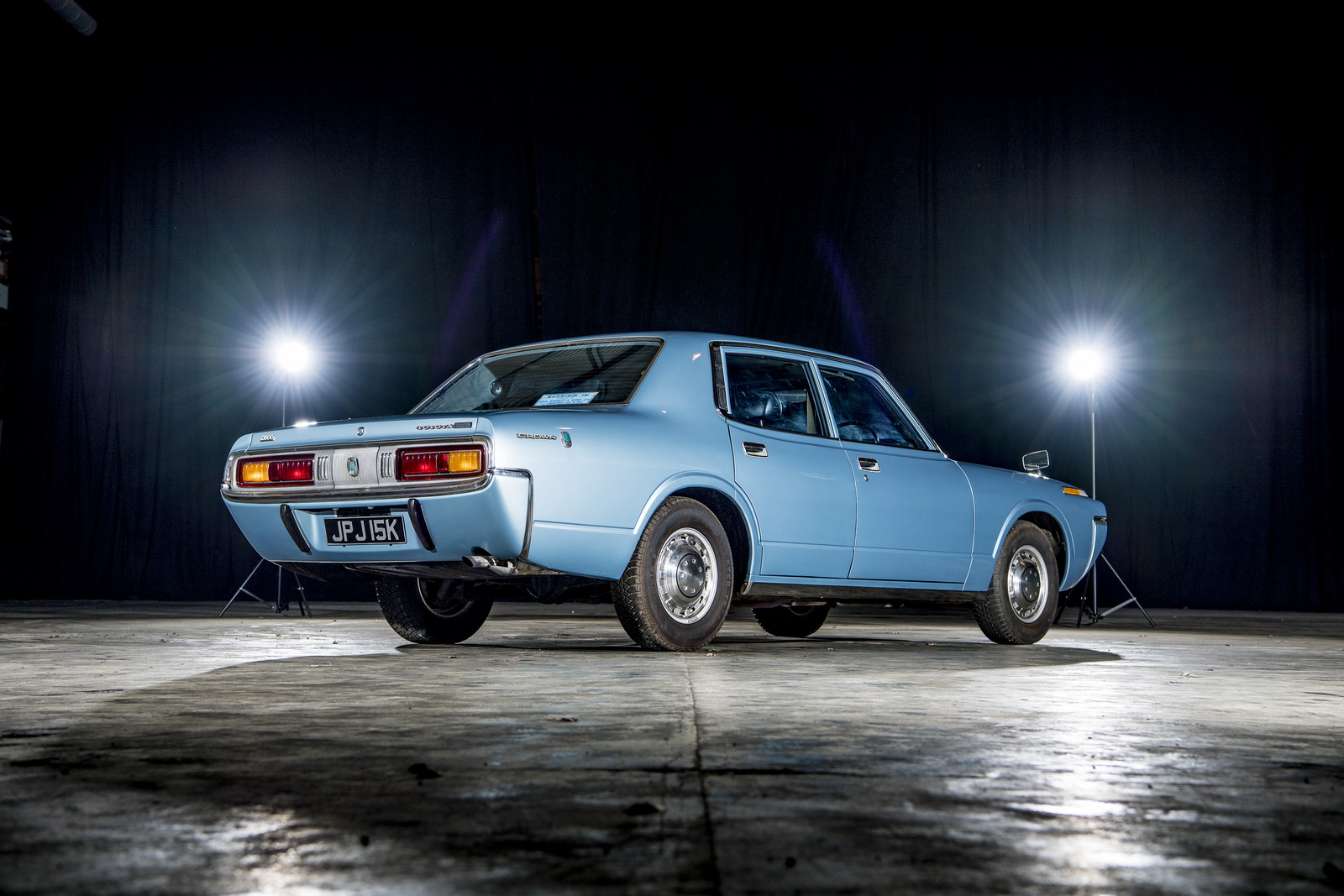 Toyota Crown (s60)